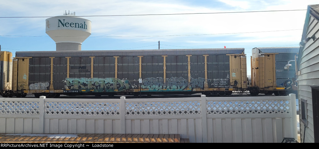 NS 171649 BIRD AT Ateam